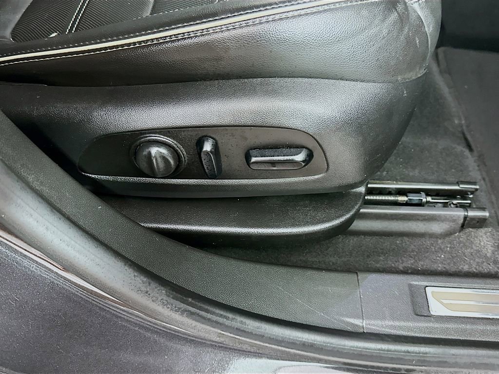 Used 2017 GMC Acadia Denali w/ Technology Package image 24