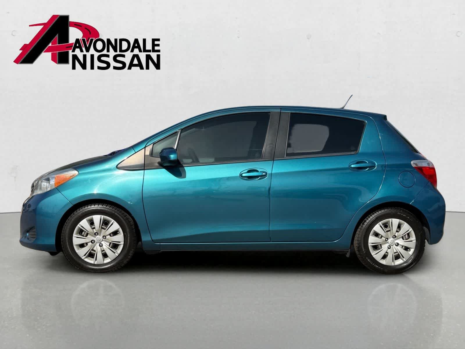 Used 2012 Toyota Yaris LE FWD image 3