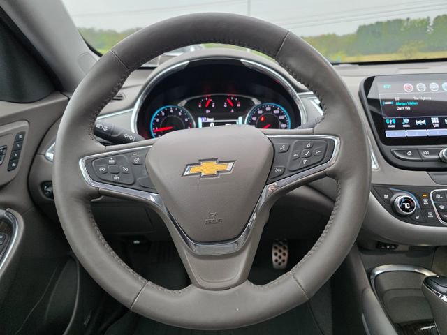 Used 2017 Chevrolet Malibu Premier w/ Premier Sun and Wheel Package FWD image 27