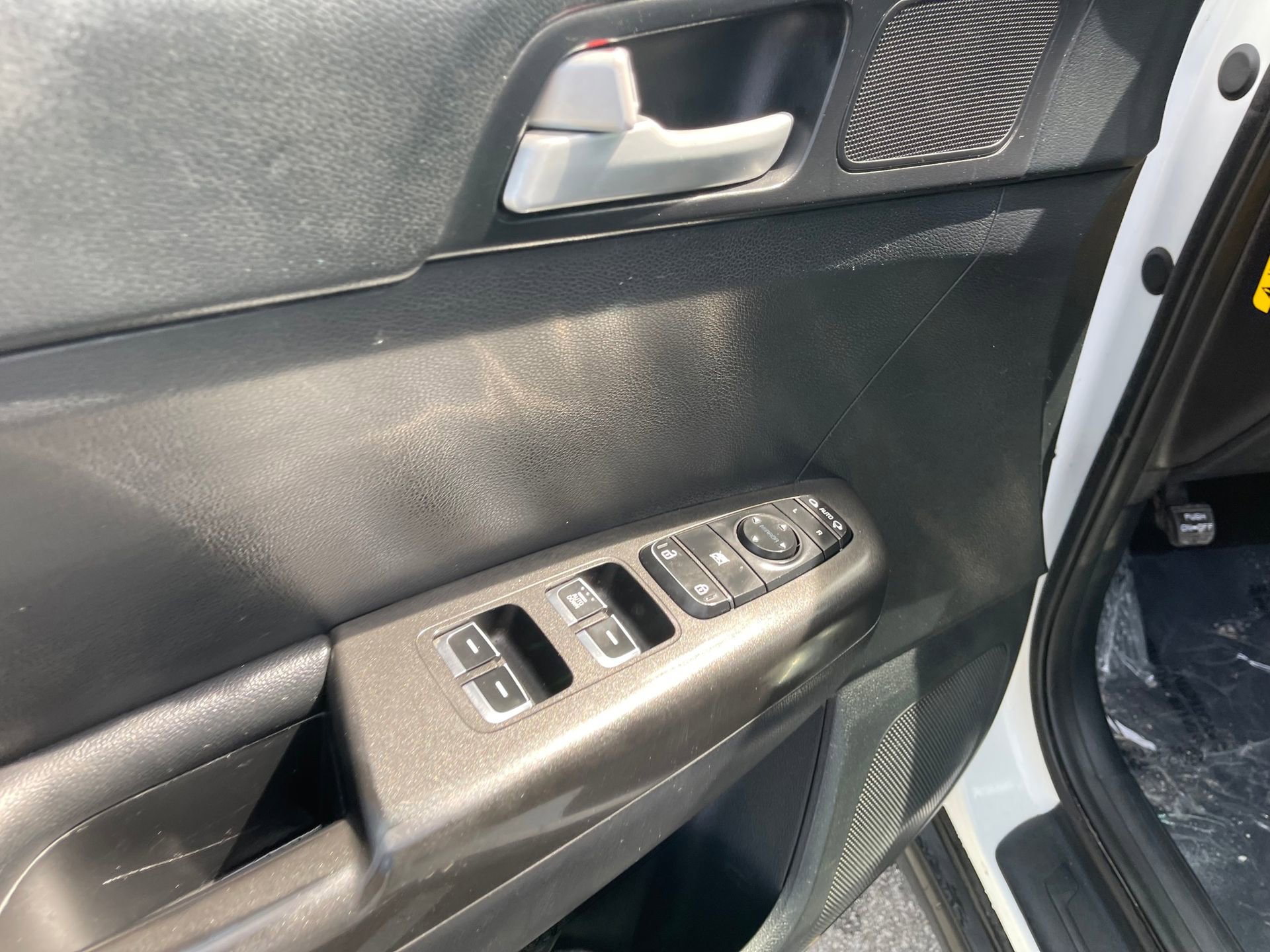 Used 2020 Kia Sportage LX w/ LX Popular Package AWD/4WD image 12