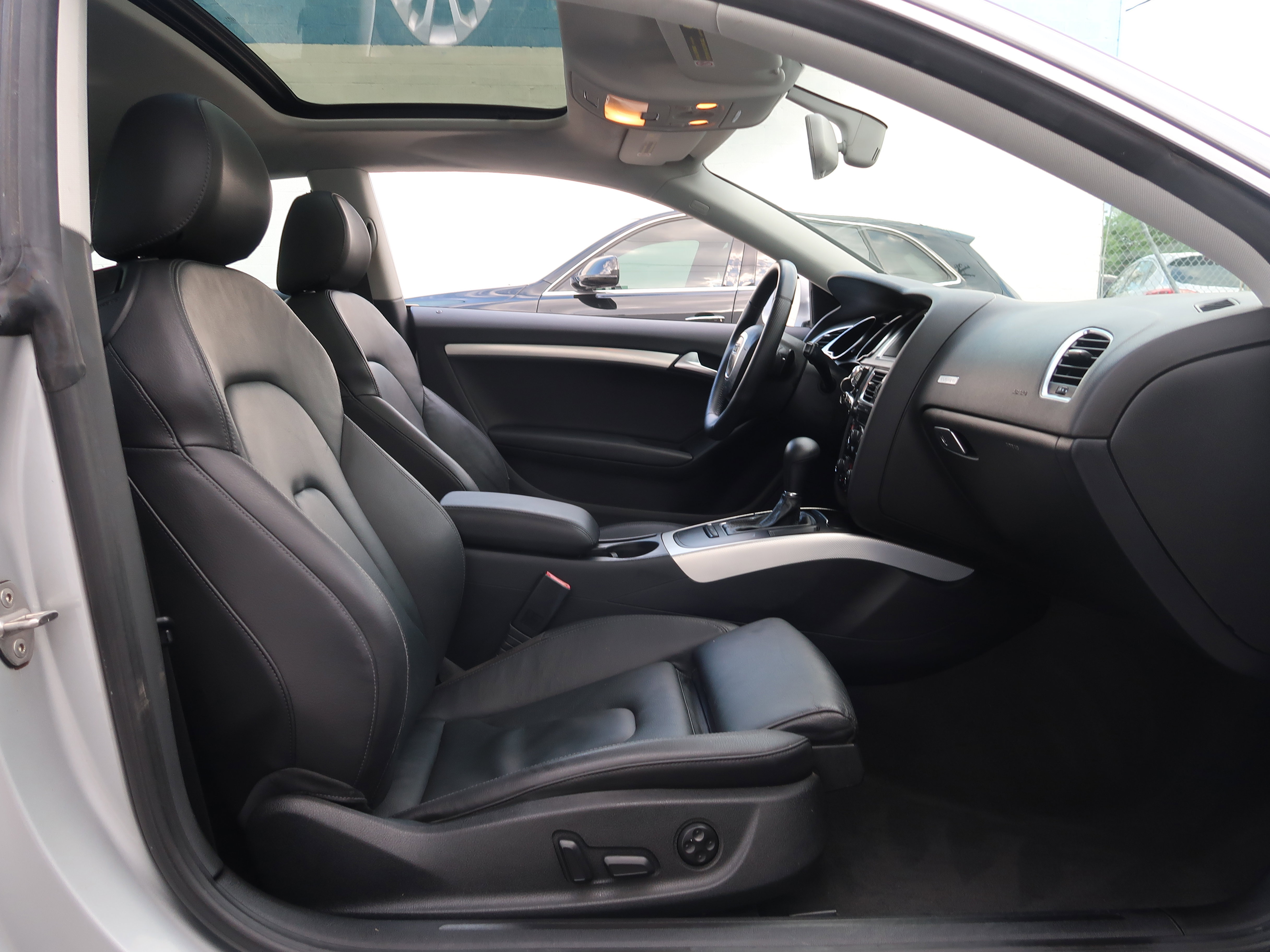 Used 2010 Audi A5 2.0T Premium Plus AWD/4WD image 26