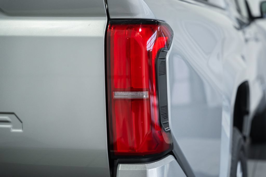 New 2026 Toyota Tacoma SR5 AWD/4WD image 7