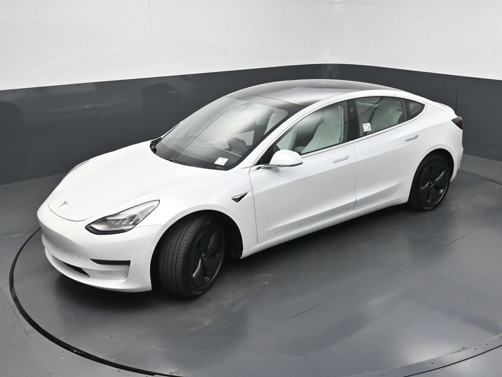 Used 2020 Tesla Model 3 Standard Range Plus RWD image 31