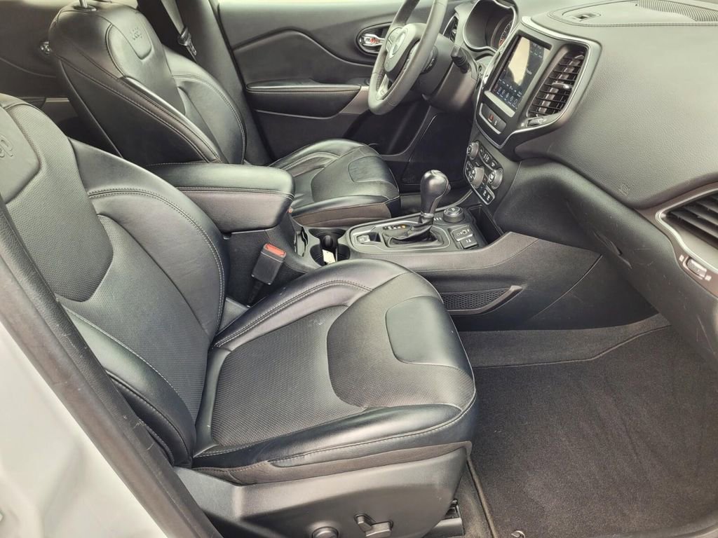 Used 2022 Jeep Cherokee Latitude Lux image 10