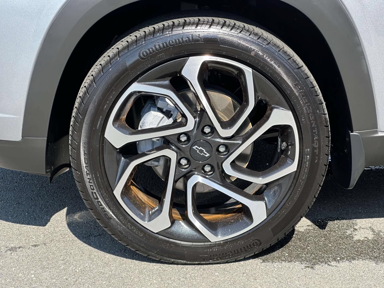 Used 2025 Chevrolet Trax RS w/ Driver Confidence Package FWD image 7