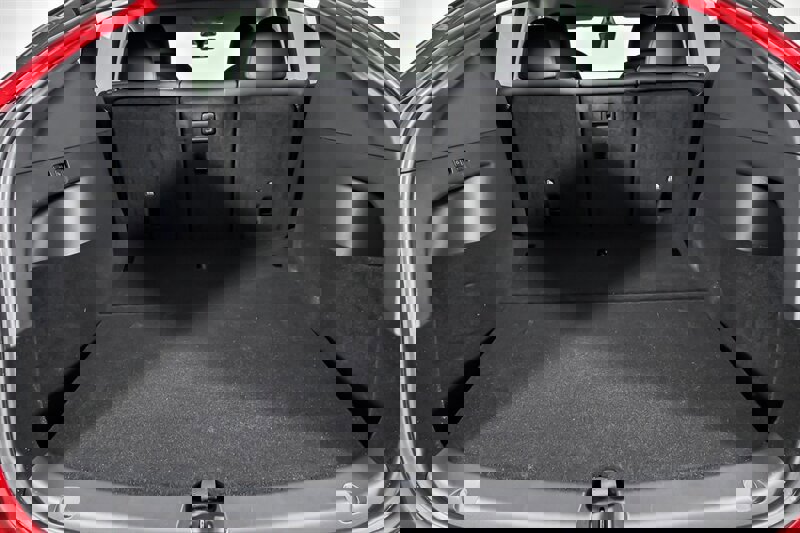 Used 2022 Tesla Model Y Long Range image 13