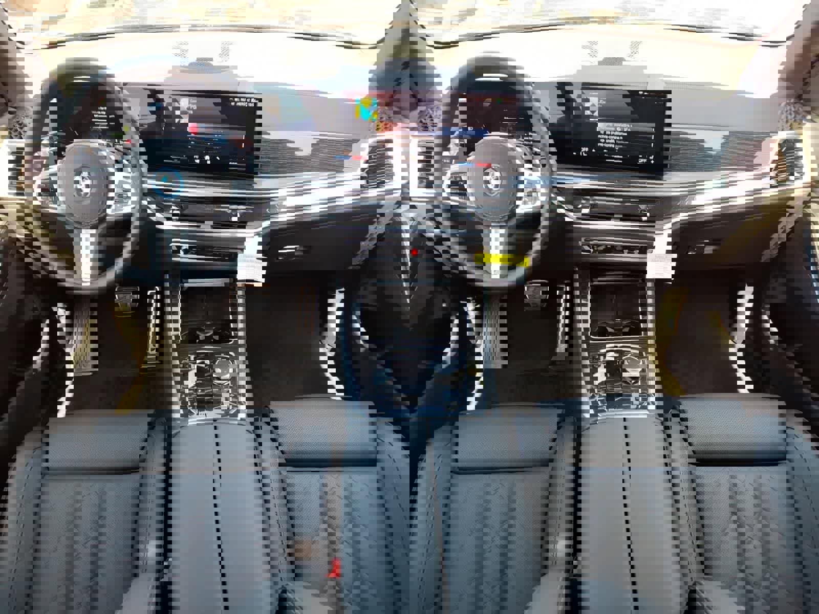 Used 2025 BMW X5 xDrive50e w/ M Sport Package image 10