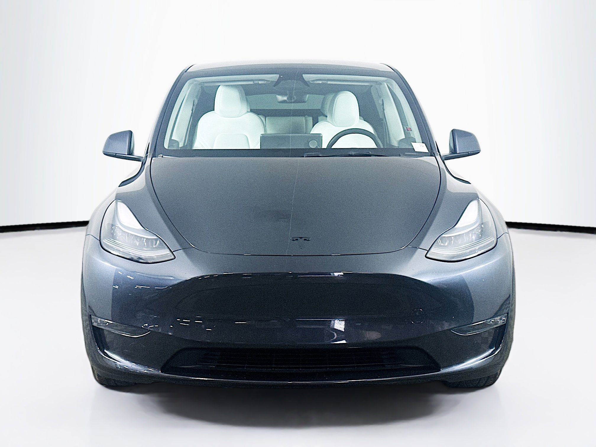 Used 2024 Tesla Model Y Long Range image 2