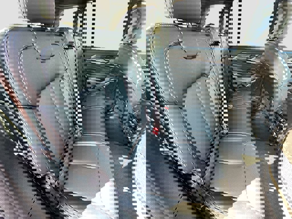 New 2025 Jeep Grand Cherokee Overland w/ Luxury Tech Group IV image 31