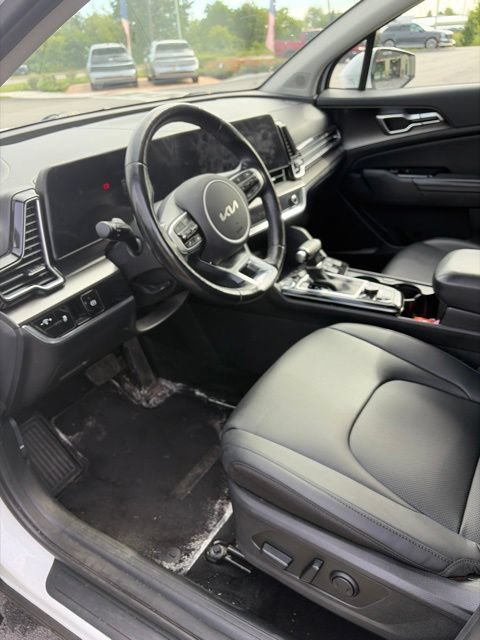 Used 2023 Kia Sportage EX AWD/4WD image 8