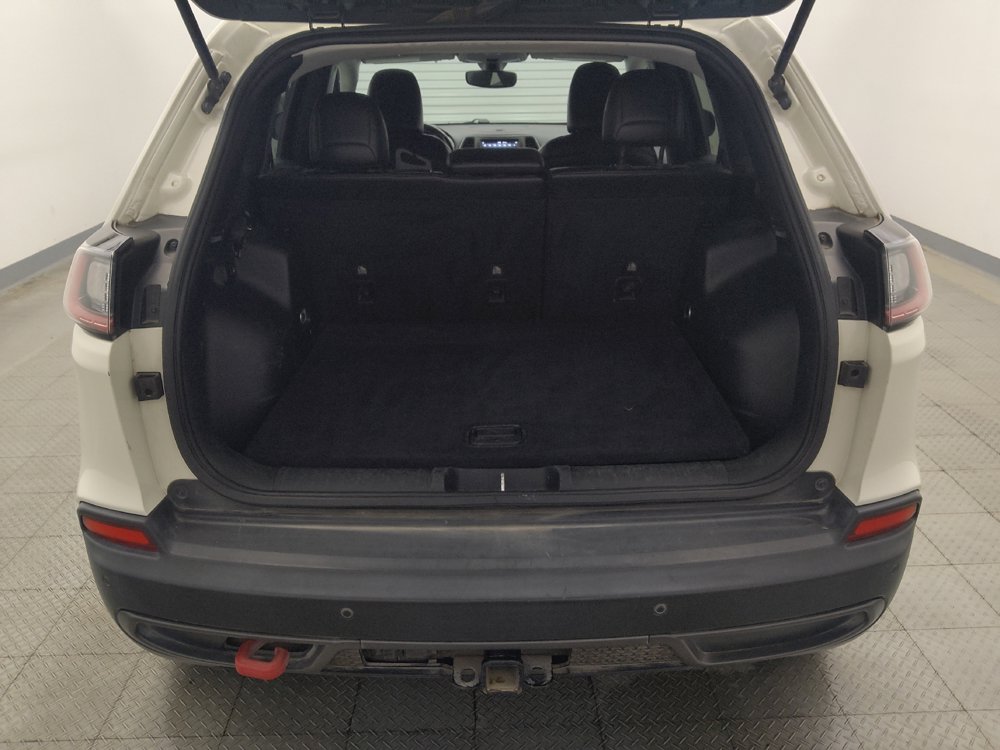 Used 2019 Jeep Cherokee Trailhawk AWD/4WD image 29