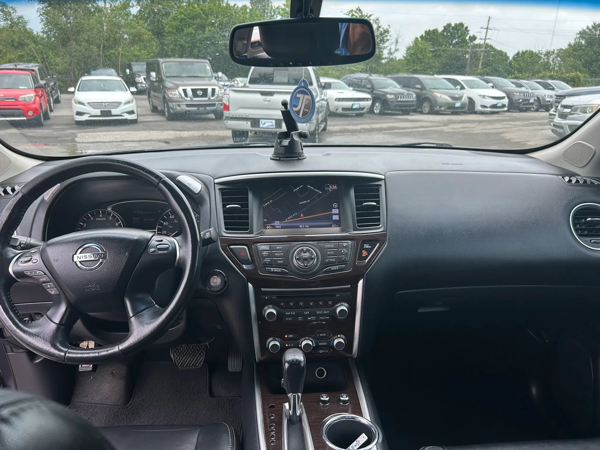 Used 2014 Nissan Pathfinder Platinum w/ Platinum Premium Package FWD image 18