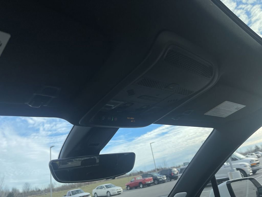 Used 2023 Cadillac XT6 Sport w/ Technology Package image 23