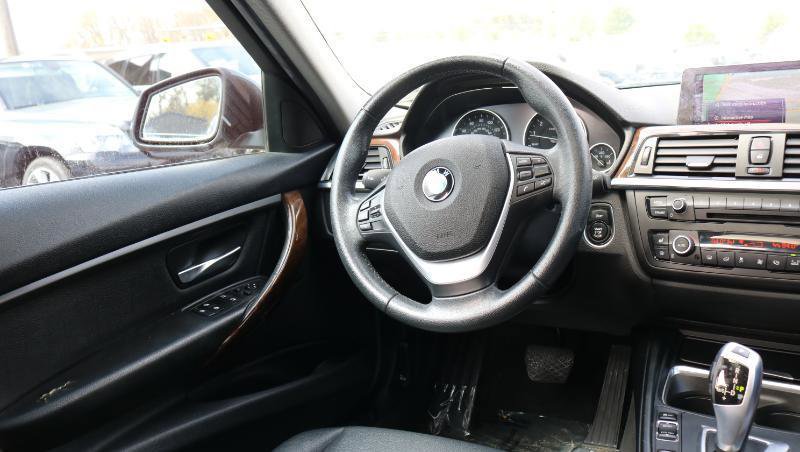 Used 2015 BMW 328i xDrive Sedan AWD/4WD image 17