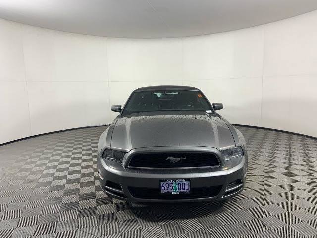 Used 2014 Ford Mustang Premium RWD image 4