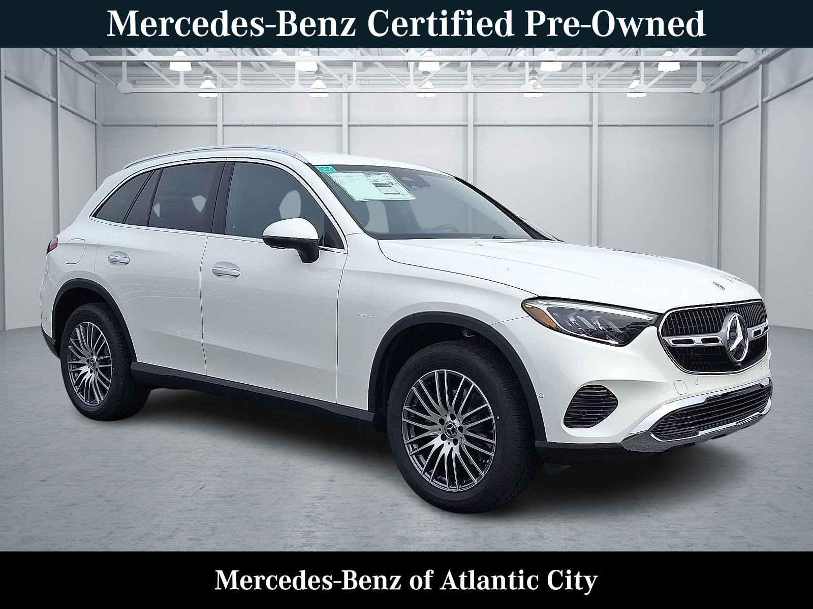 Certified 2025 Mercedes-Benz GLC 300 4MATIC image 1