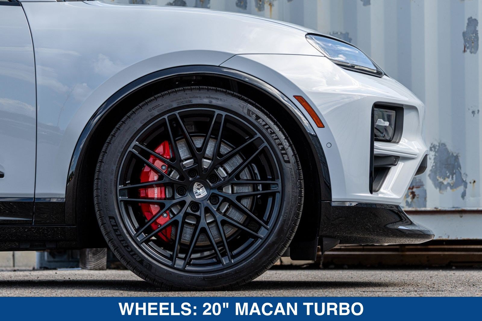 Used 2025 Porsche Macan Turbo Electric AWD/4WD image 25
