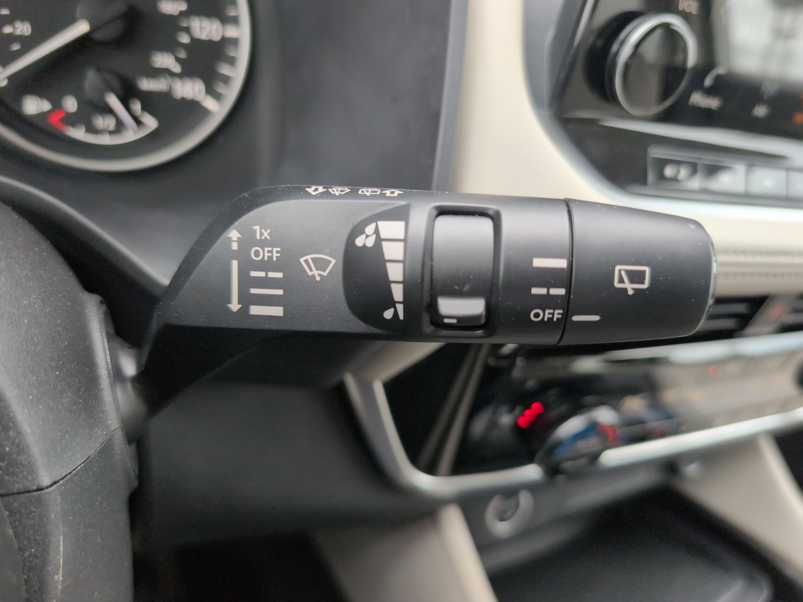 Used 2021 Nissan Rogue SL w/ Premium Package image 29