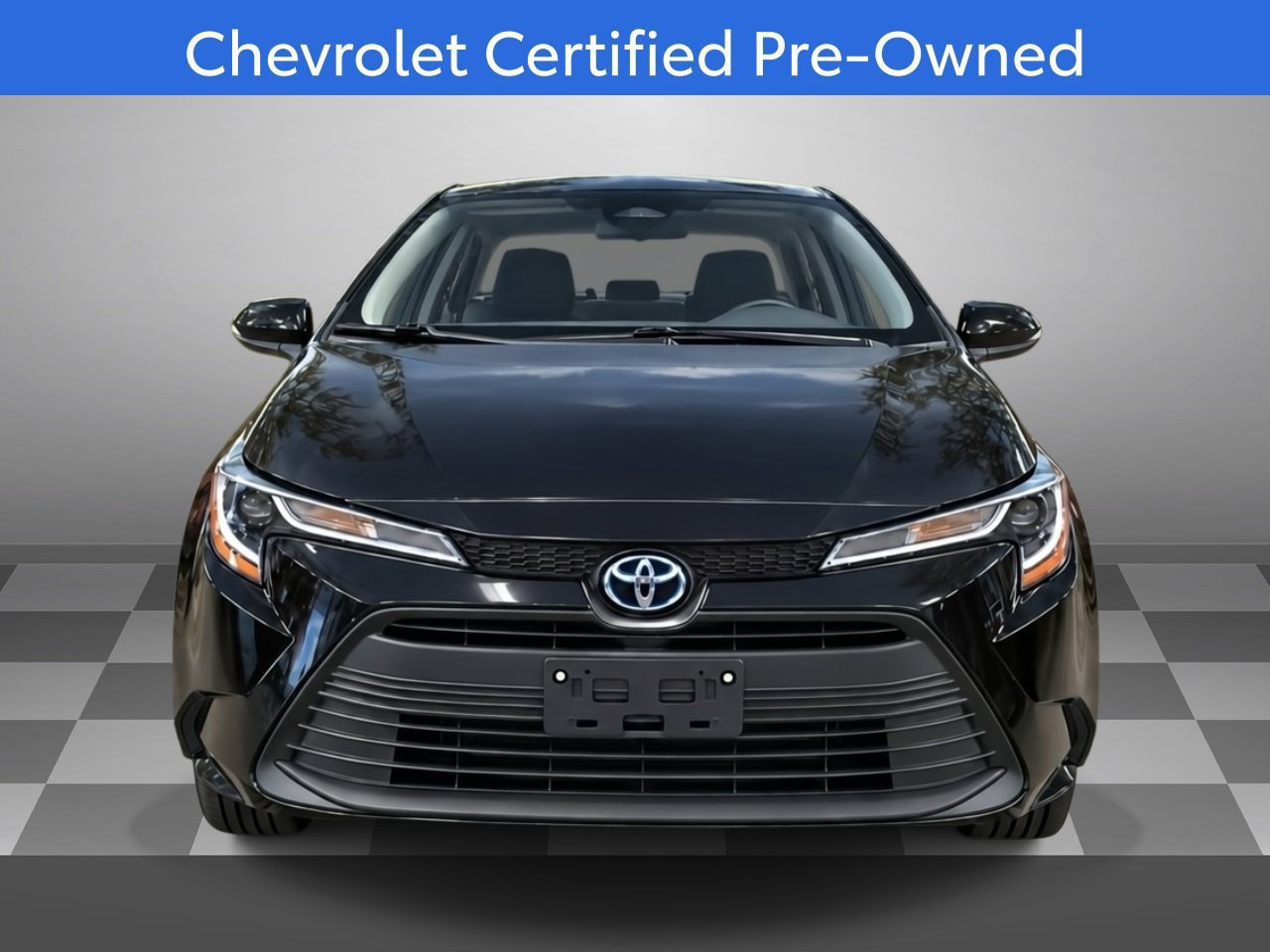 Used 2025 Toyota Corolla LE FWD image 2