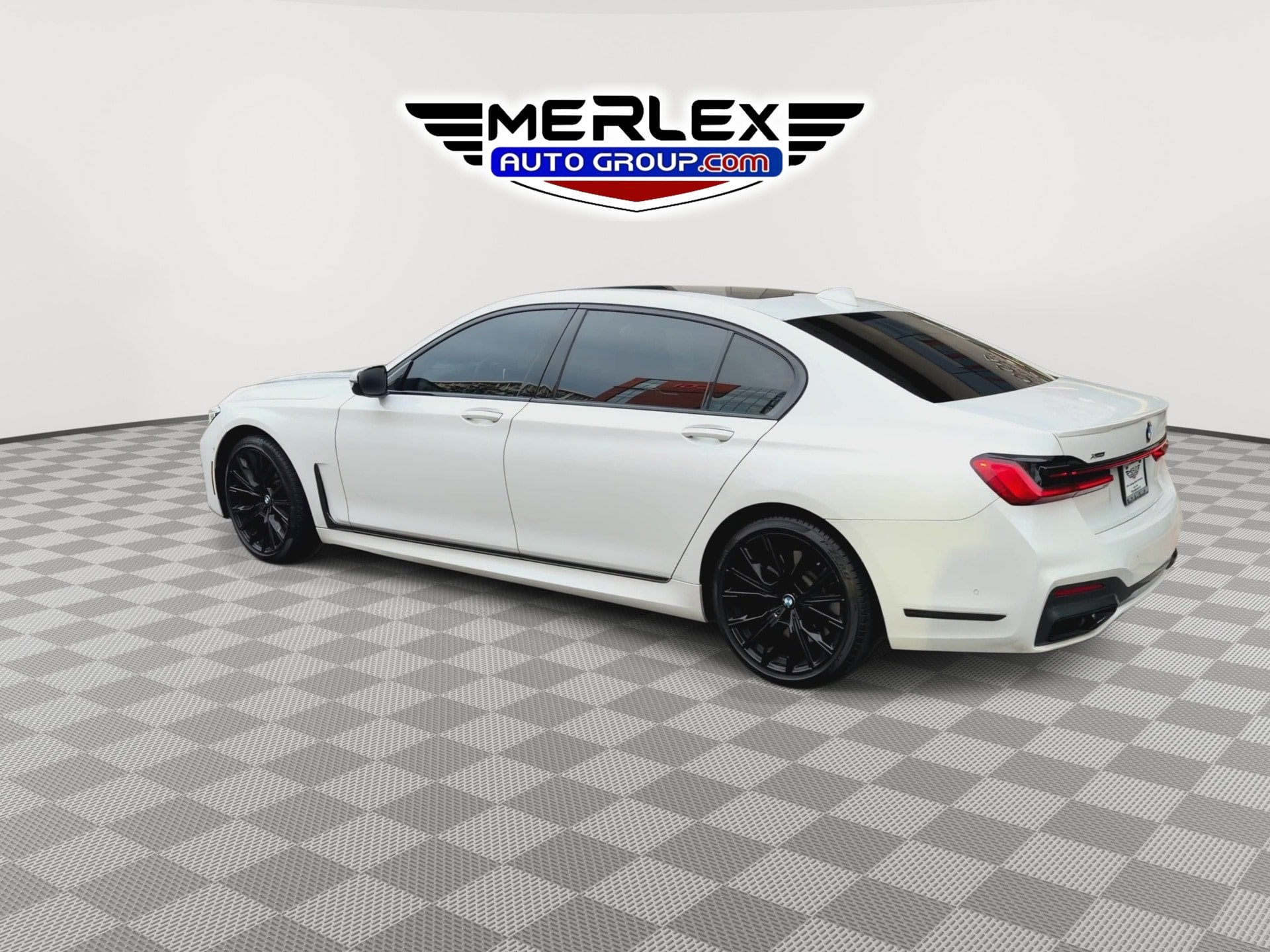 Used 2021 BMW 750i xDrive w/ Executive Package AWD/4WD image 6