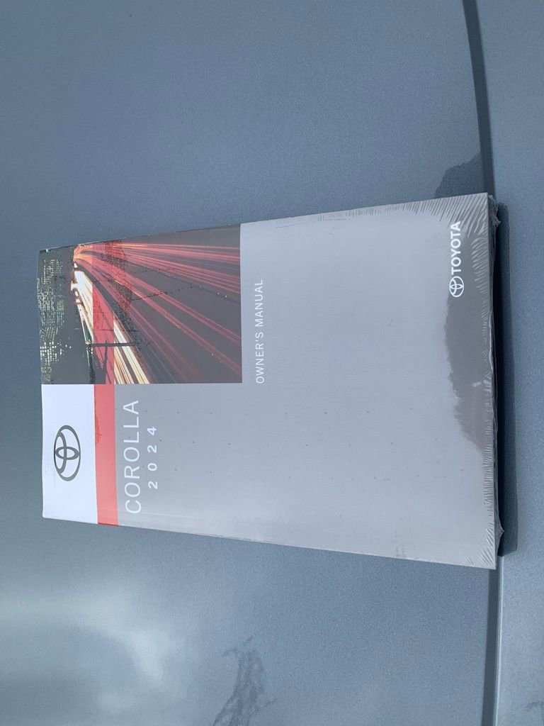 Used 2024 Toyota Corolla SE image 33