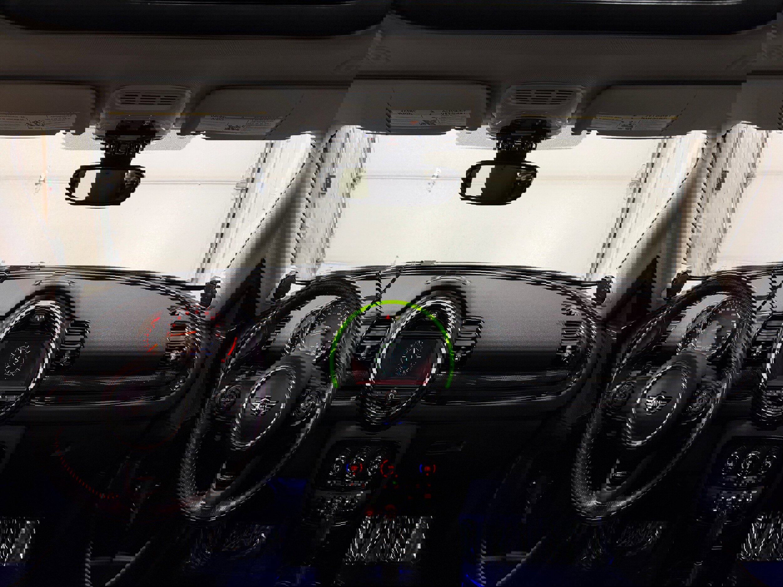 Used 2019 MINI Cooper Clubman S w/ Premium Package image 3