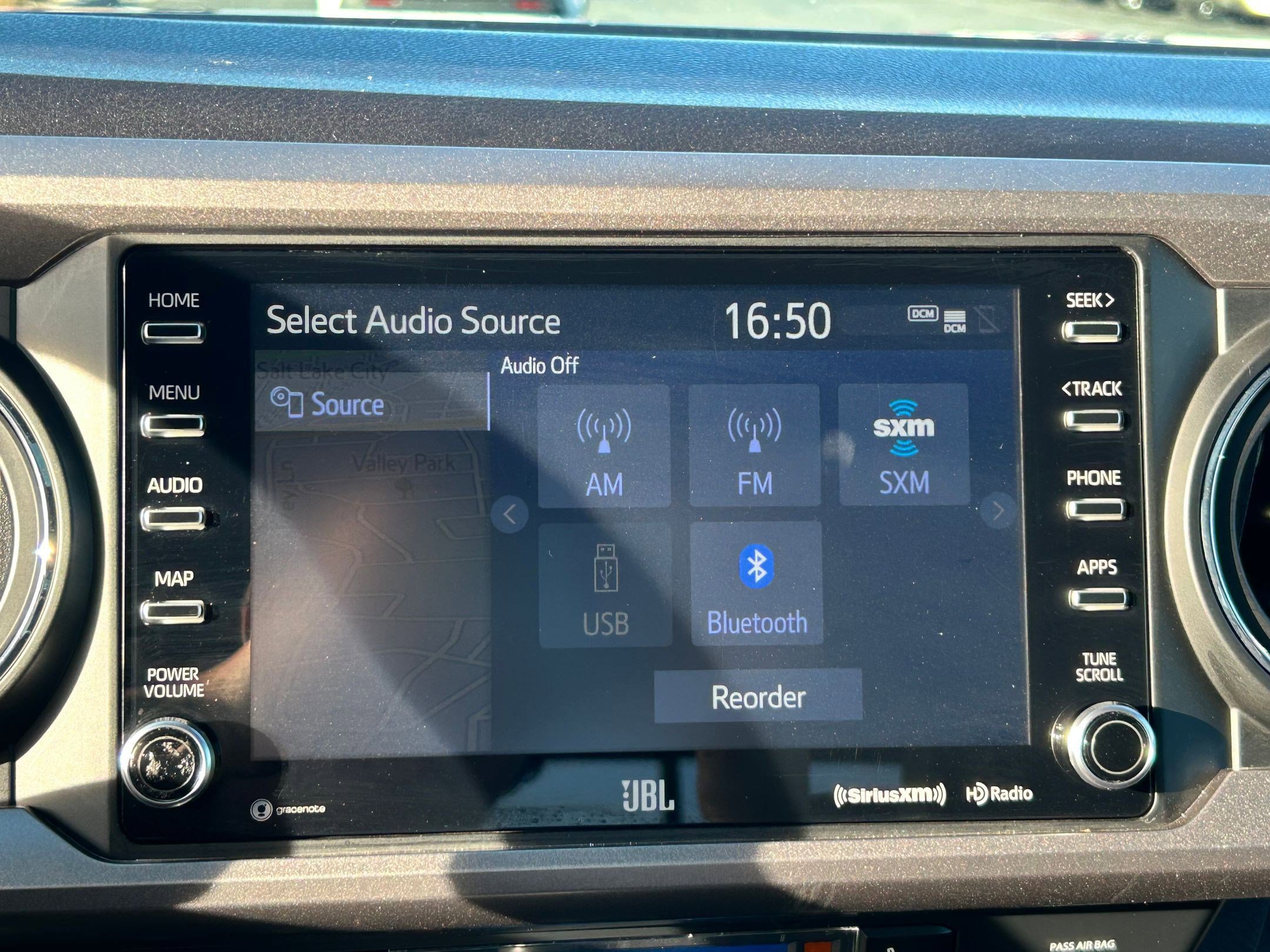 Used 2020 Toyota Tacoma Limited image 19