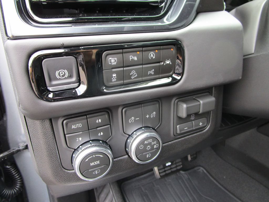 New 2026 GMC Yukon AT4 Ultimate AWD/4WD image 29