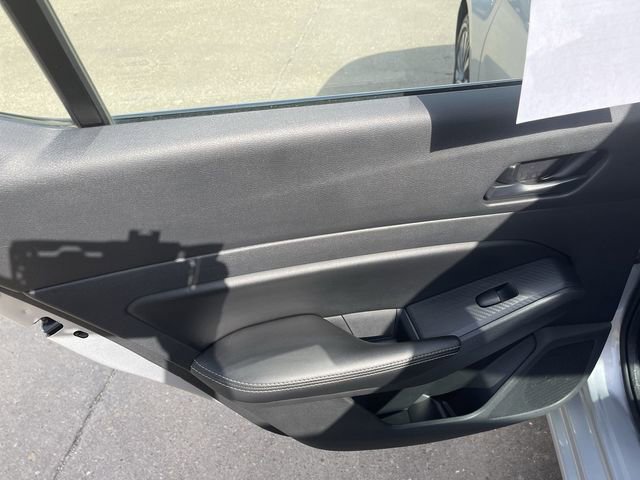 Used 2024 Nissan Altima 2.5 SV FWD image 12