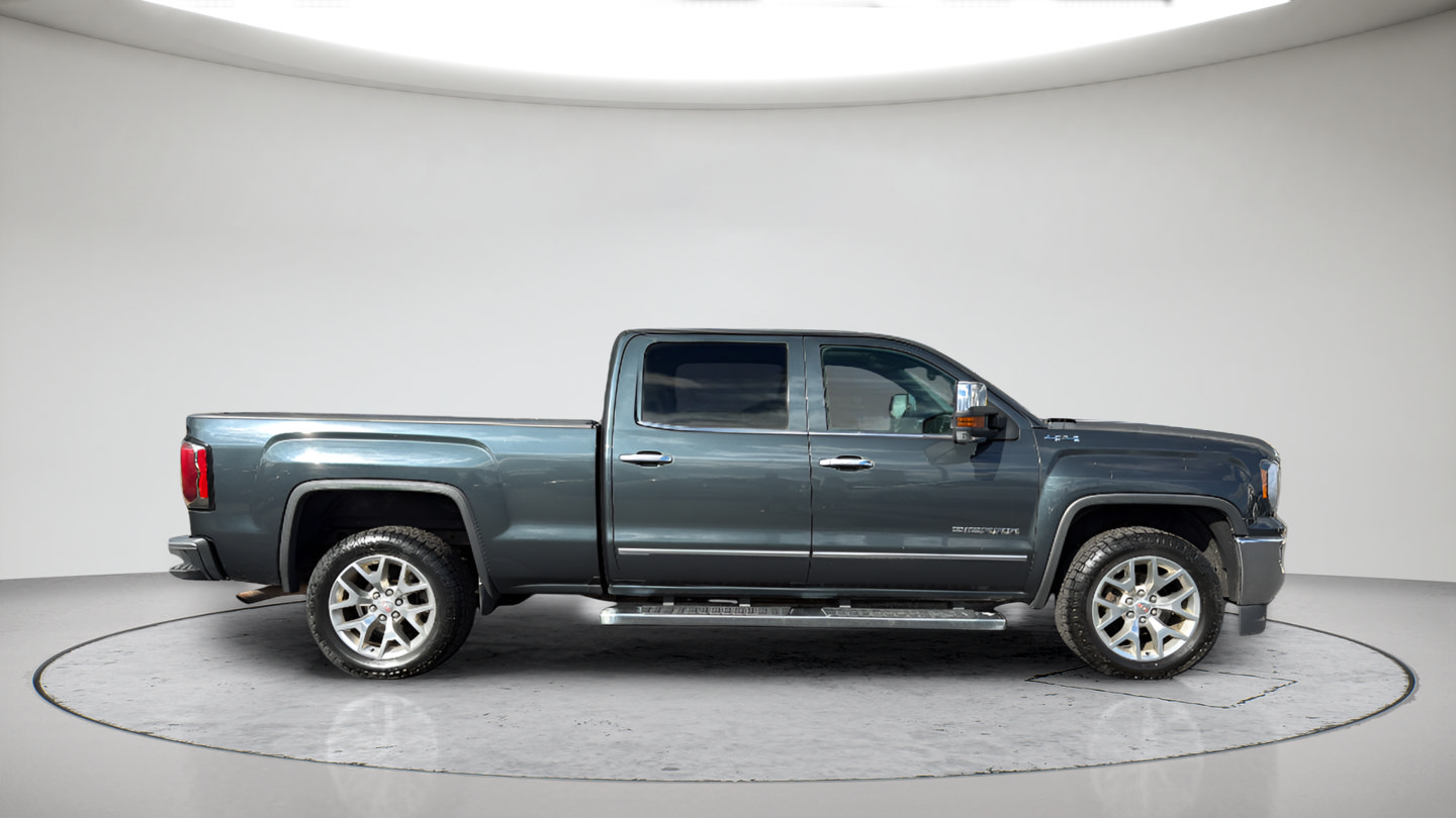 Used 2018 GMC Sierra 1500 SLT w/ SLT Premium Package AWD/4WD image 4