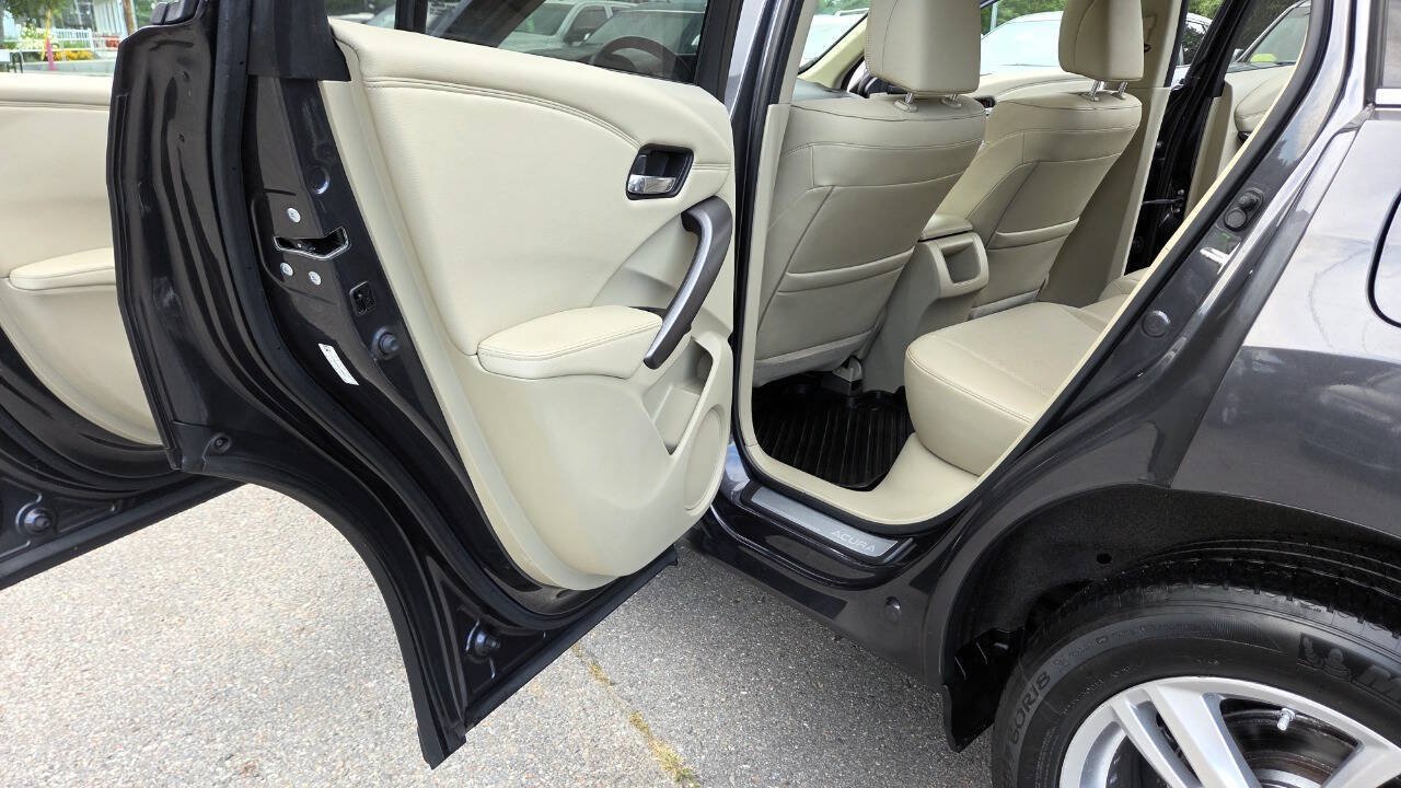 Used 2013 Acura RDX w/ Technology Package AWD/4WD image 30