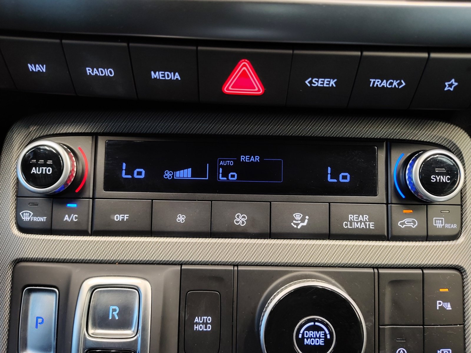 Used 2024 Hyundai Palisade SEL FWD image 20