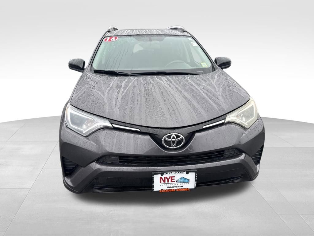 Used 2016 Toyota RAV4 LE image 9