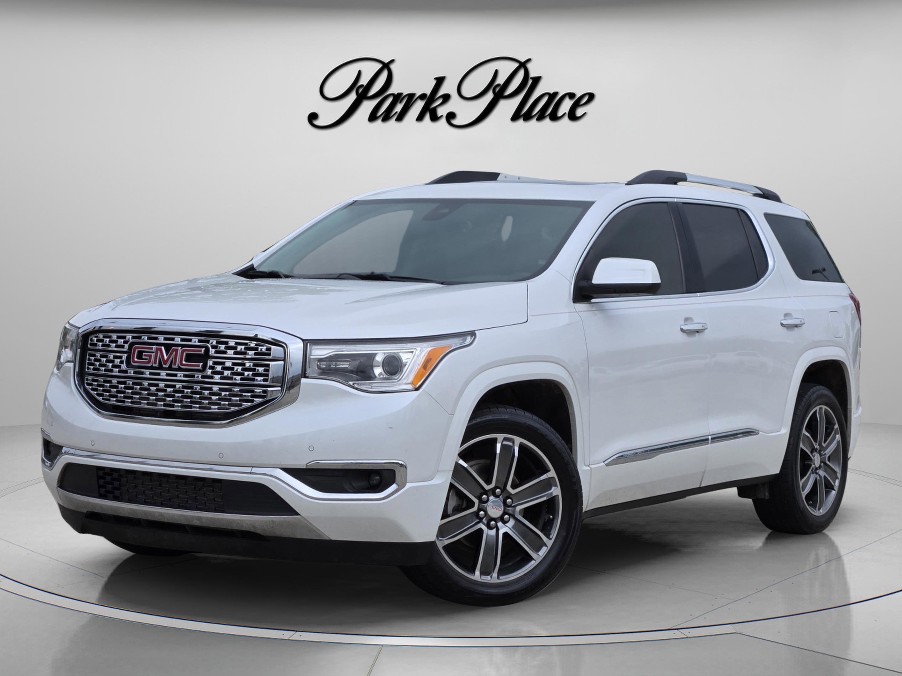 Used 2017 GMC Acadia Denali w/ Technology Package image 1