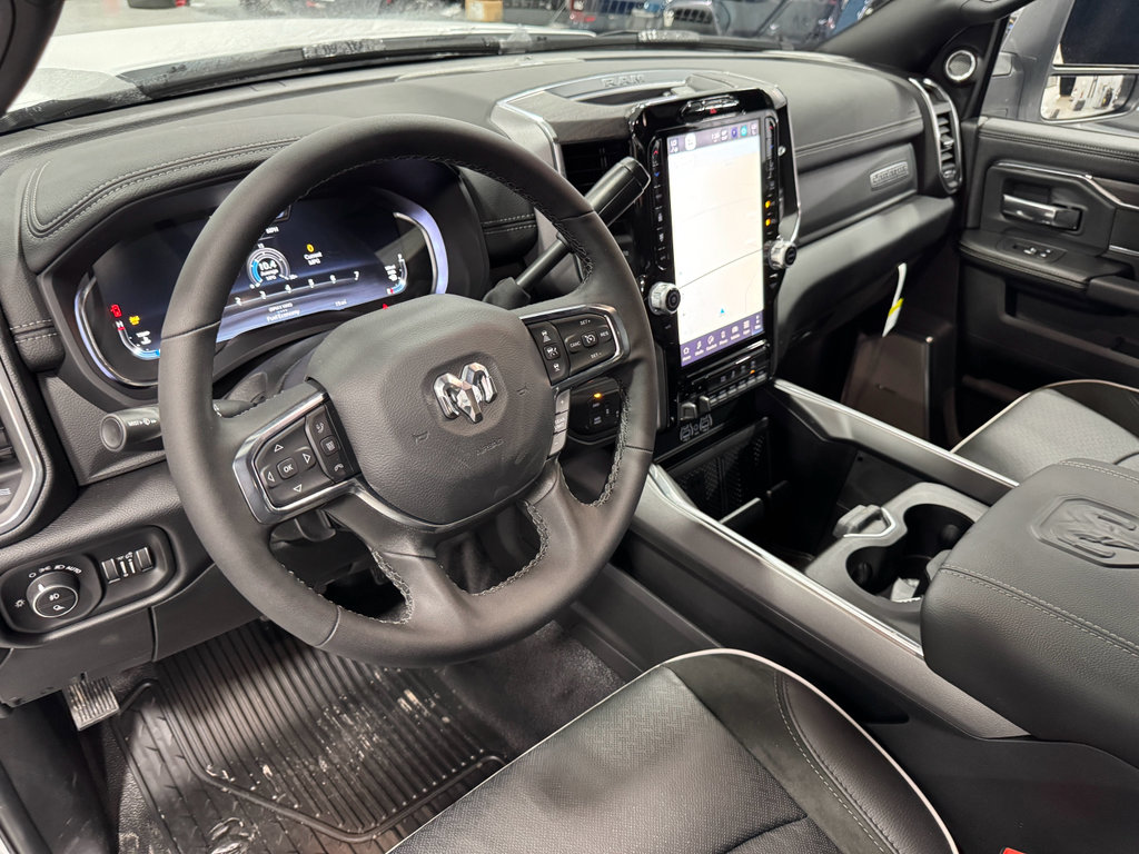 New 2025 RAM 4500 4x4 Crew Cab DRW w/ Laramie Trim Package image 4