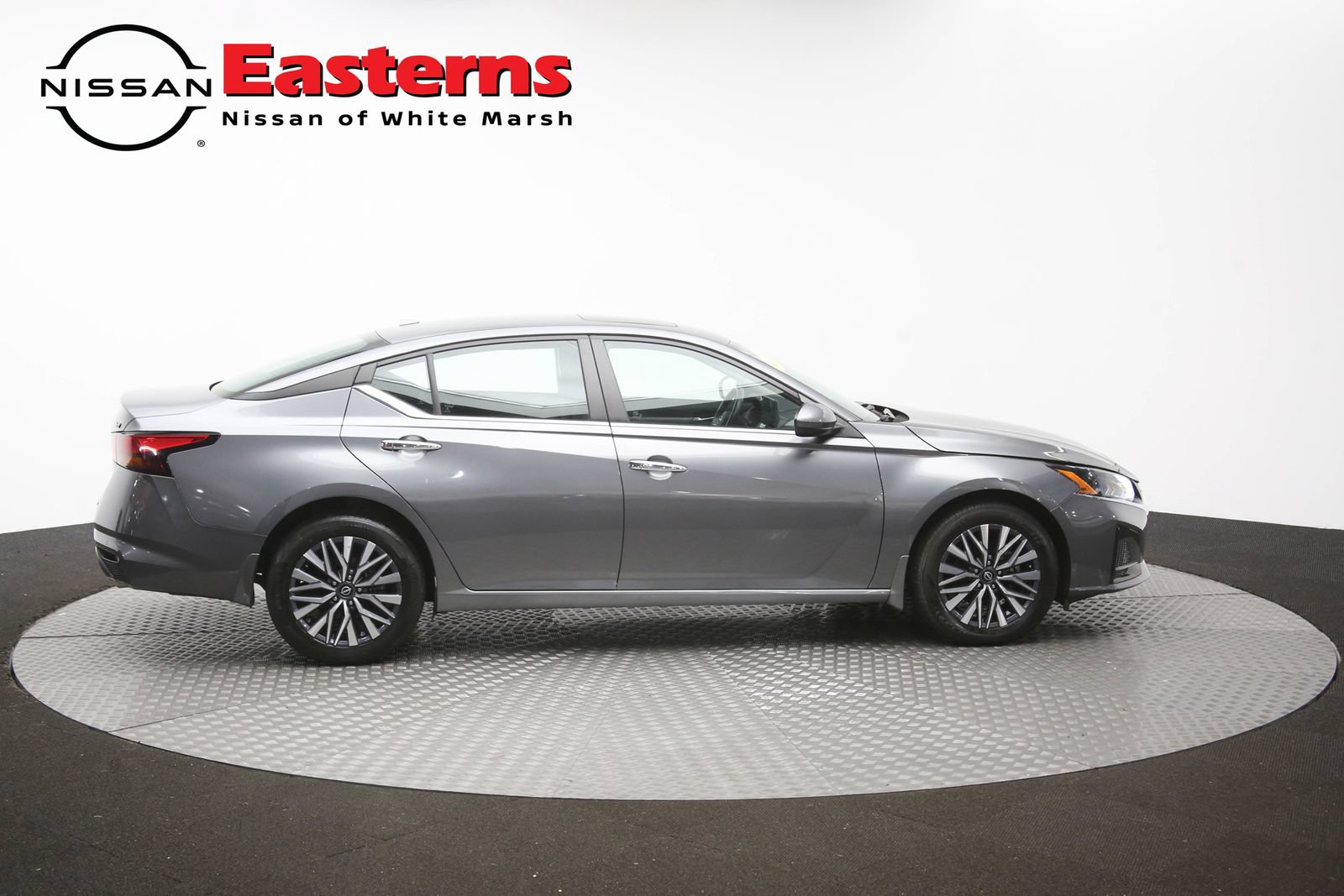 Used 2023 Nissan Altima 2.5 SV w/ SV Premium Package AWD/4WD image 44