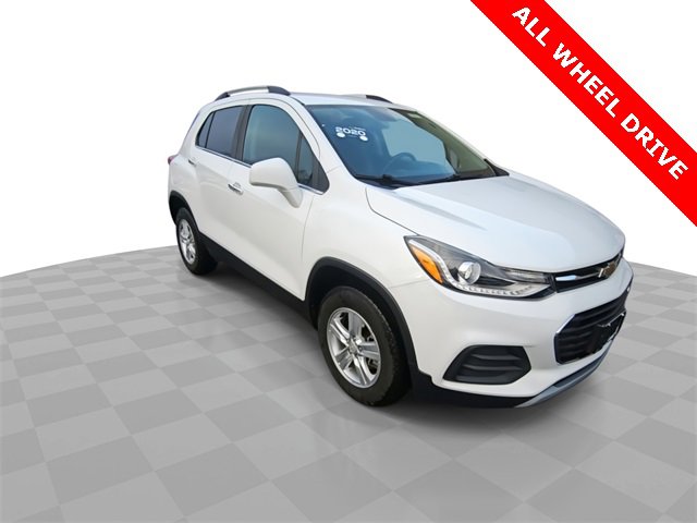 Used 2020 Chevrolet Trax LT w/ LT Convenience Package image 2