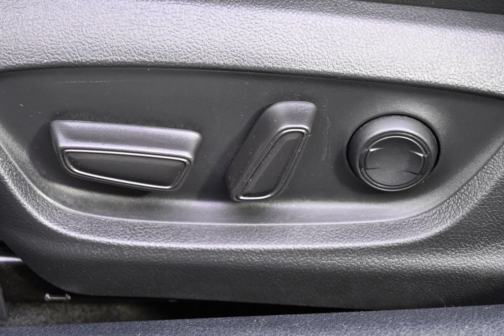 Used 2022 Toyota Camry XSE w/ Cold Weather Package FWD image 13