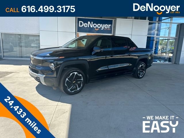 Used 2026 Chevrolet Silverado EV LT AWD/4WD image 1