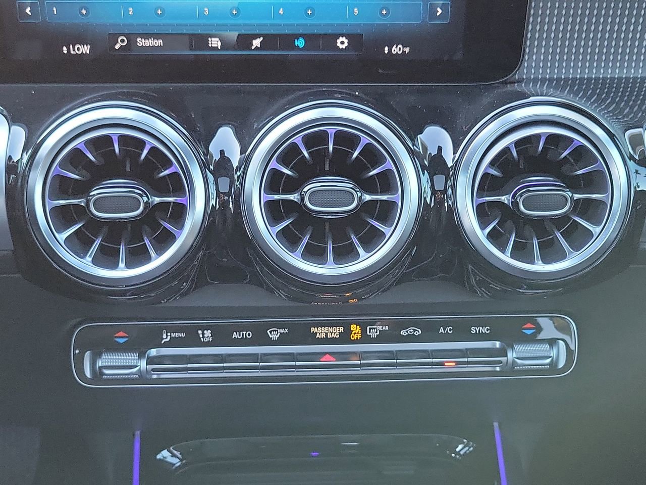 Certified 2022 Mercedes-Benz GLB 250 image 17