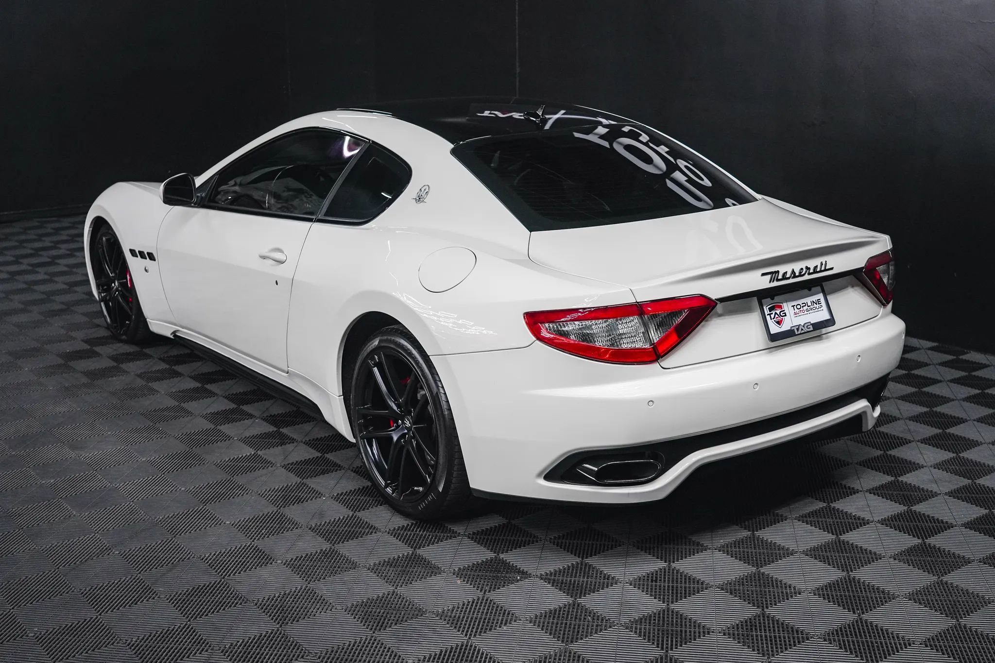 Used 2015 Maserati GranTurismo Sport image 33
