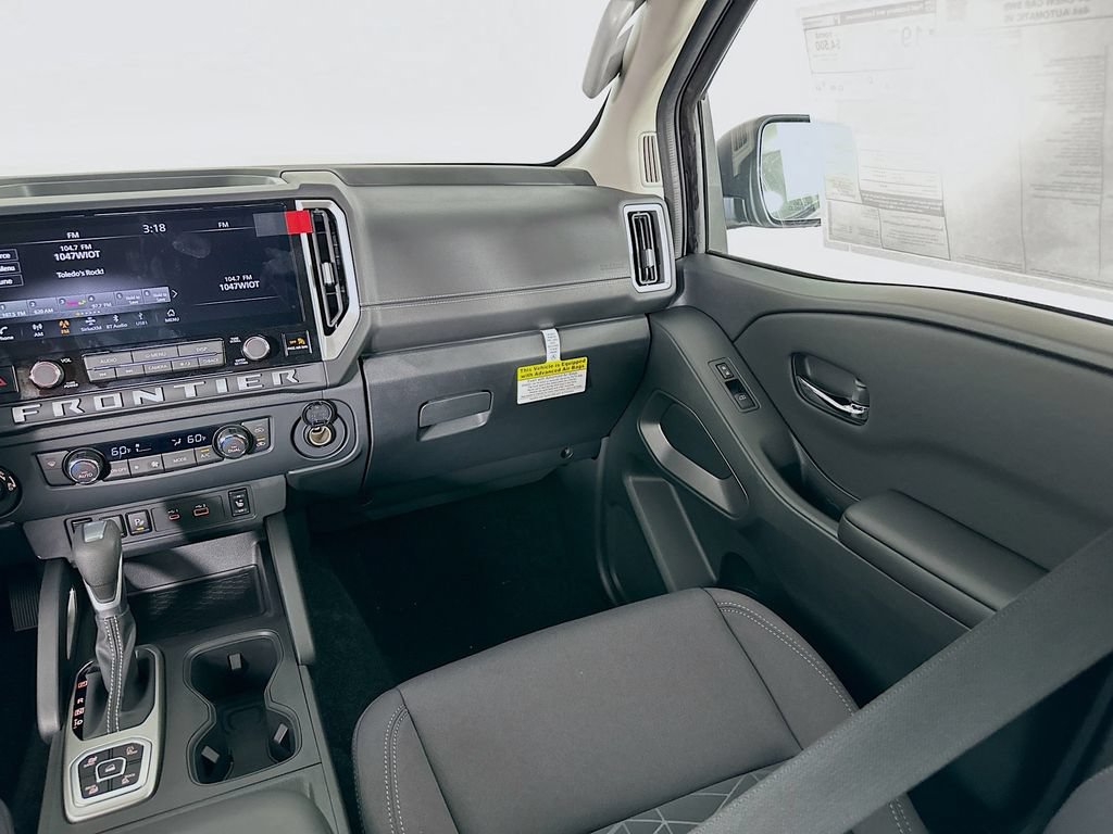 New 2026 Nissan Frontier SV w/ All-Weather Content Package AWD/4WD image 30