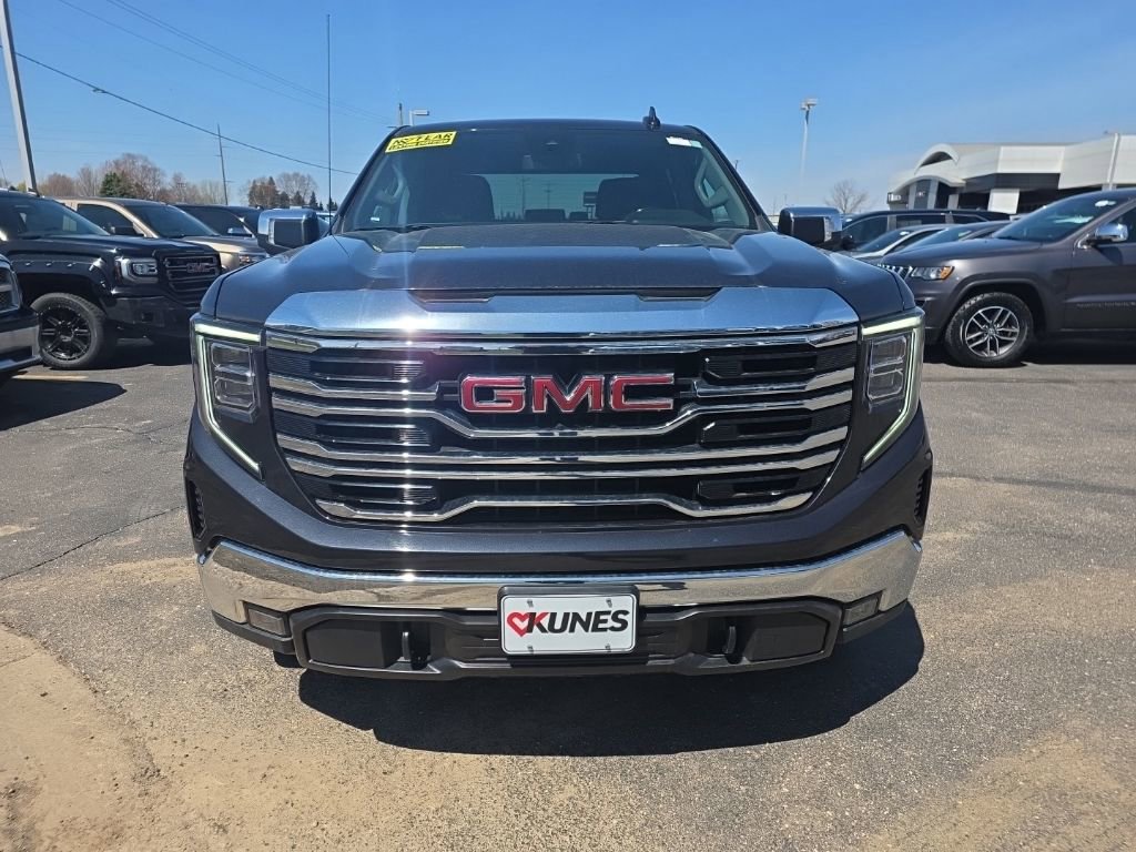 Used 2023 GMC Sierra 1500 SLT w/ SLT Premium Package AWD/4WD image 6
