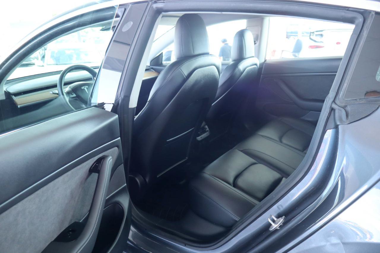 Used 2020 Tesla Model 3 Performance AWD/4WD image 28