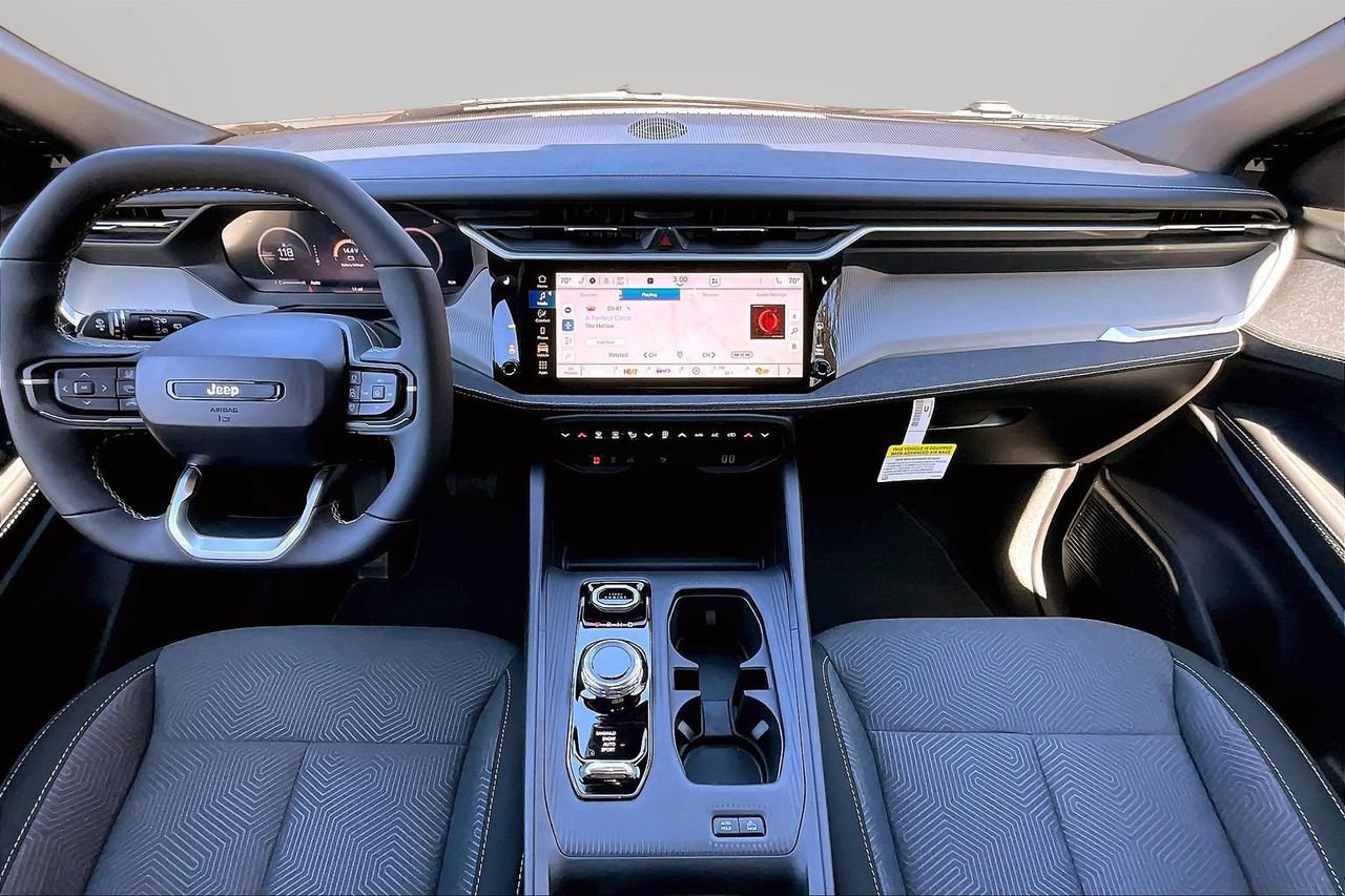 New 2026 Jeep Cherokee Laredo AWD/4WD image 9