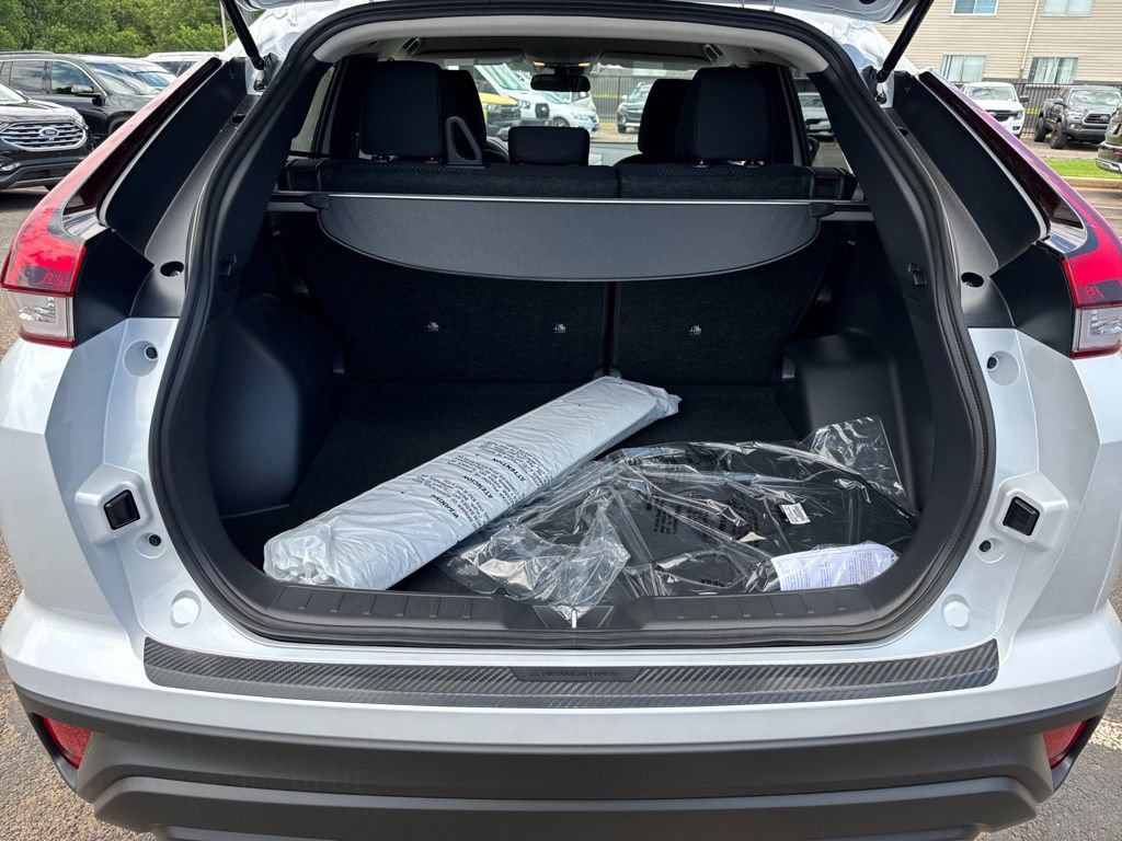 New 2026 Mitsubishi Eclipse Cross LE AWD/4WD image 45