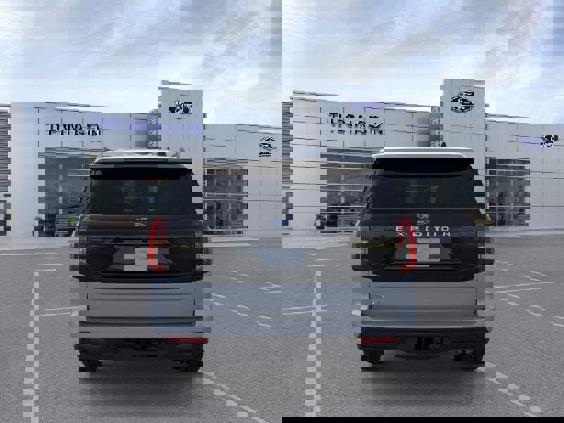 New 2025 Ford Expedition Active image 5