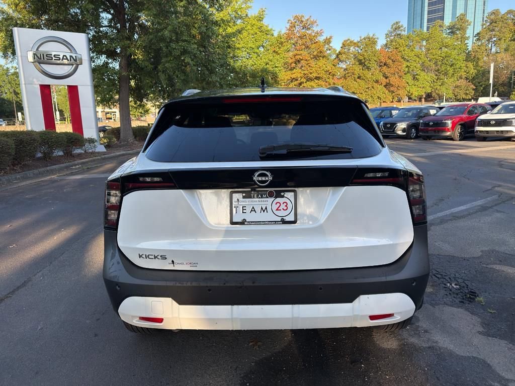 New 2026 Nissan Kicks SV image 6
