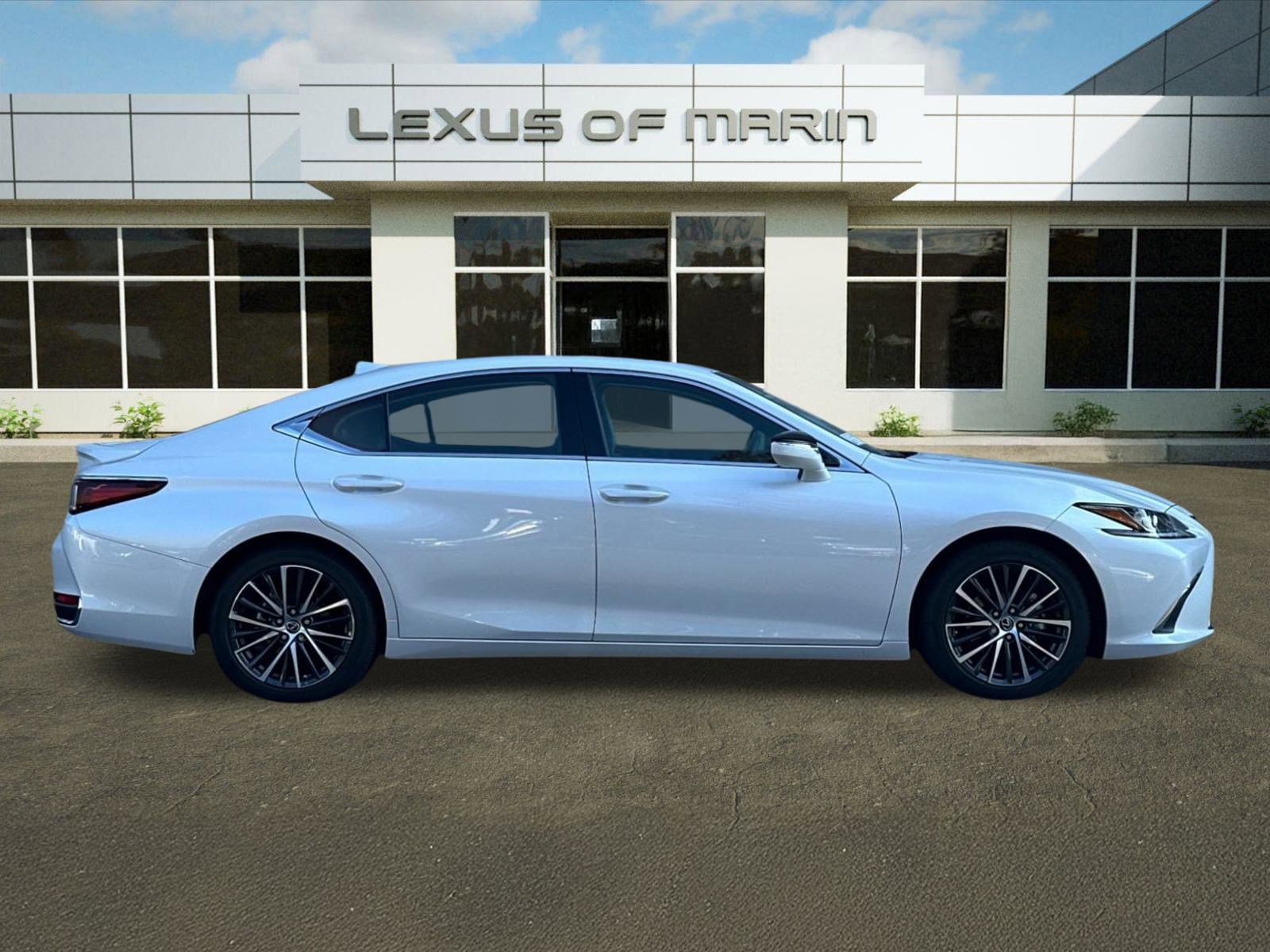 Certified 2025 Lexus ES 300h w/ Premium Package image 7