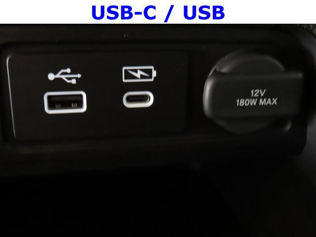 Certified 2025 Honda Pilot TrailSport image 10
